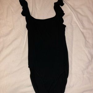 Nasty gal black bodysuit size 6 ruffle sleeves